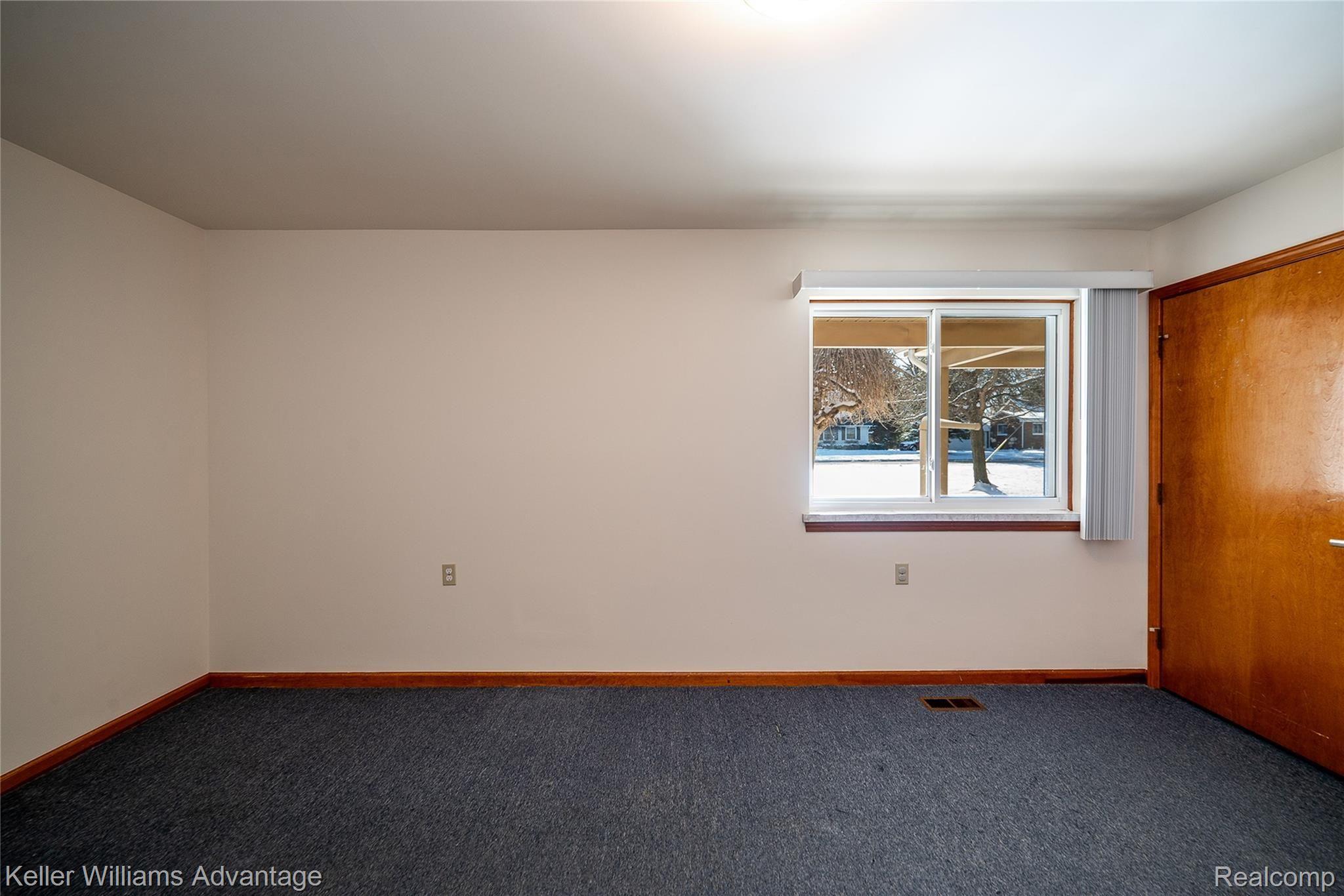 33729 Mulvey Road Fraser, MI 48026 - Photo 22 of 44 MulveyRd_33729_Bed A2.jpg