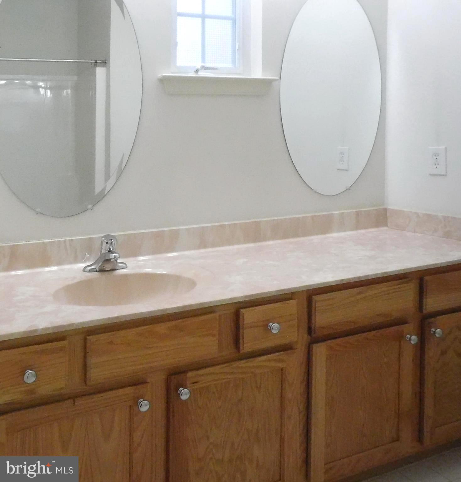 10 Charles Circle Delanco, NJ 08075 - Photo 19 of 44 1st floor full bath.