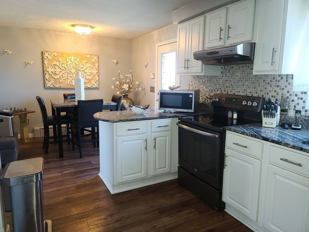 242 Smith Street Fall River, MA 02721 - Photo 17 of 37 Gallery Image 17