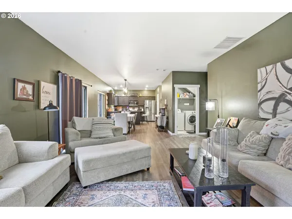 $625,000 | 16356 Southeast Anderegg Parkway, Damascus, OR 97089