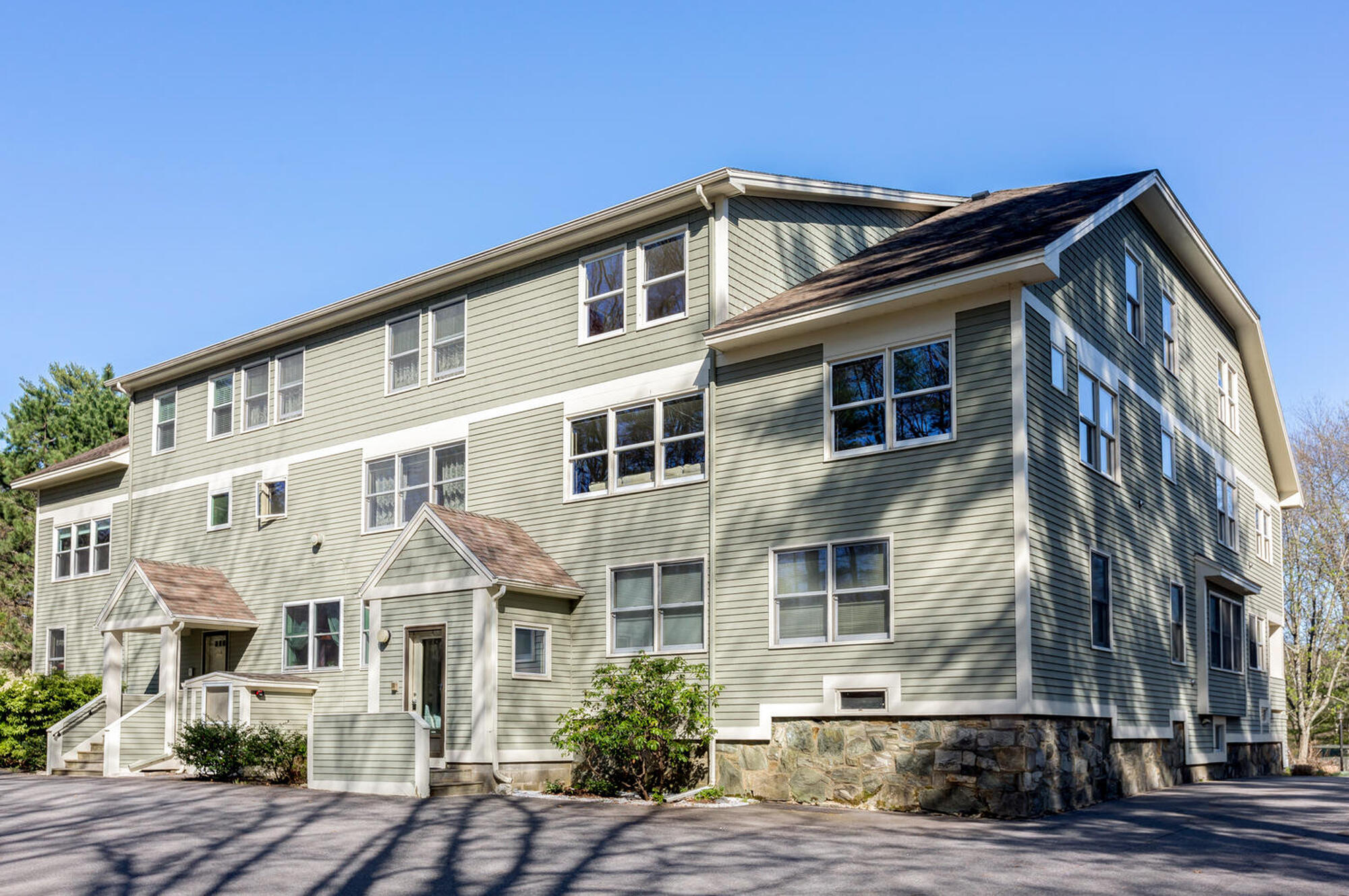51 Woodland Road, Unit 4 Cape Elizabeth, ME 04107 - Photo 6 of 41 51 Woodland Rd. #4_W5_031