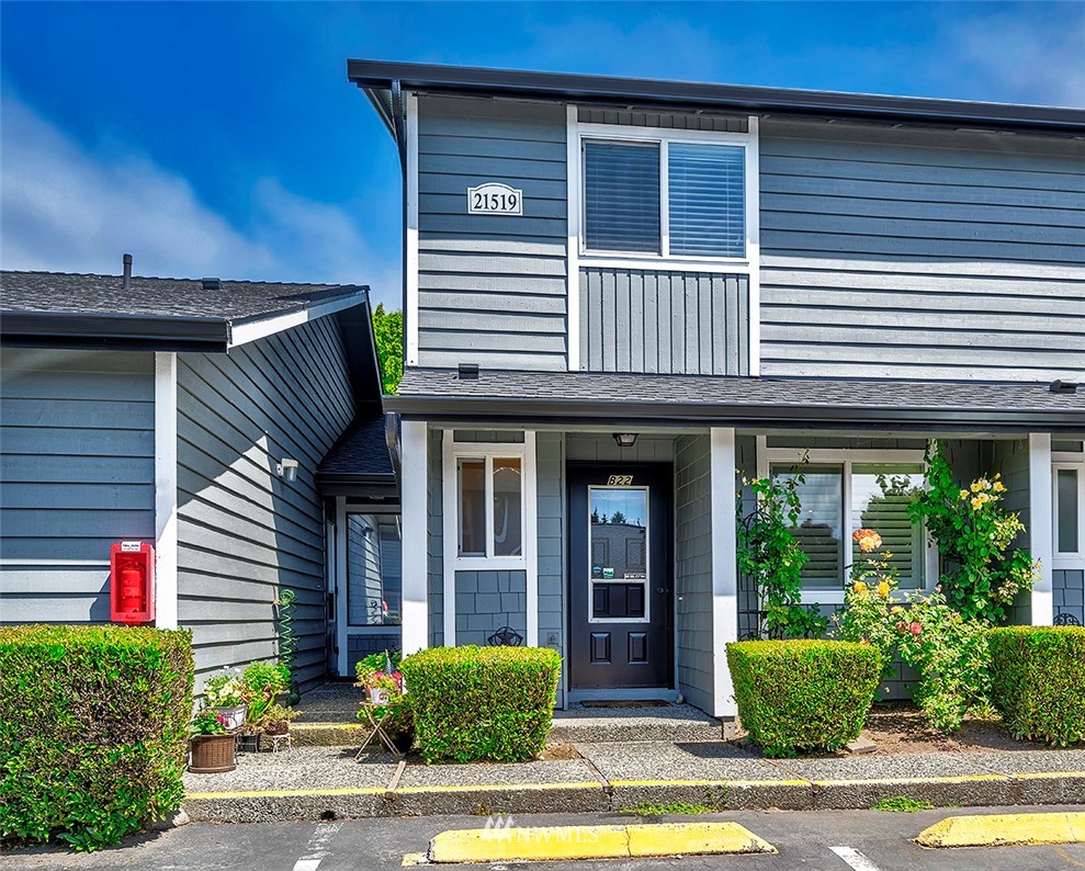 21519 4th Avenue West, Unit B22 Bothell, WA 98021 - Photo 1 of 22