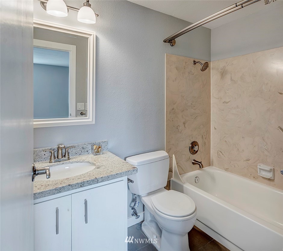 21519 4th Avenue West, Unit B22 Bothell, WA 98021 - Photo 14 of 22