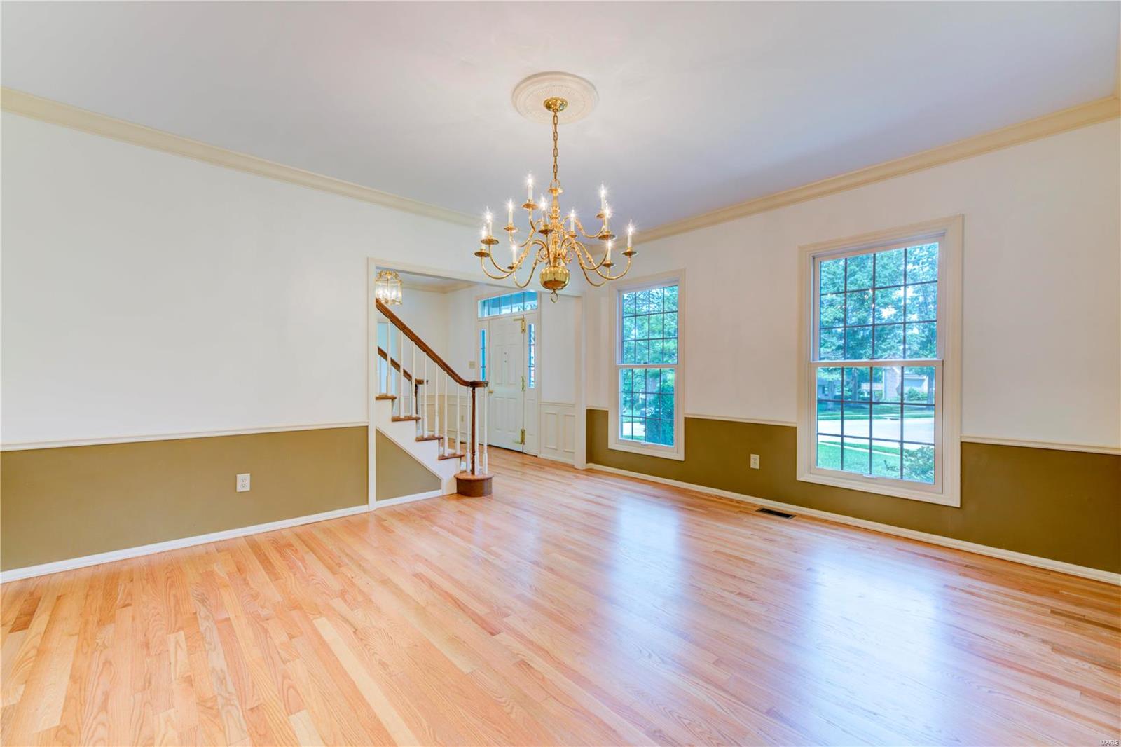 17136 Chaise Ridge Road Chesterfield, MO 63005 - Photo 3 of 25