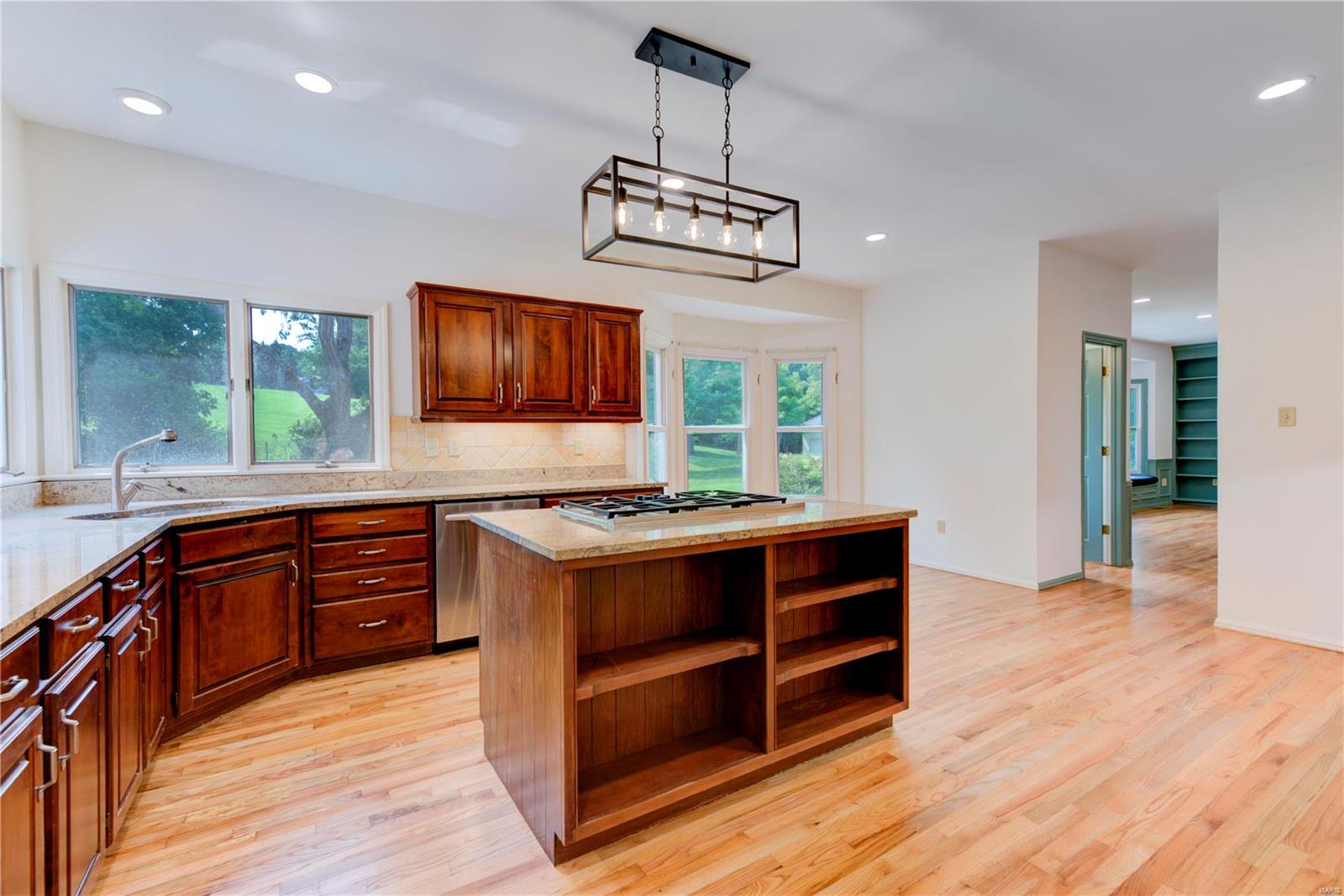 17136 Chaise Ridge Road Chesterfield, MO 63005 - Photo 7 of 25