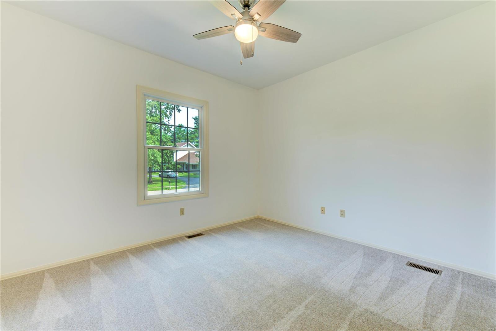 17136 Chaise Ridge Road Chesterfield, MO 63005 - Photo 10 of 25