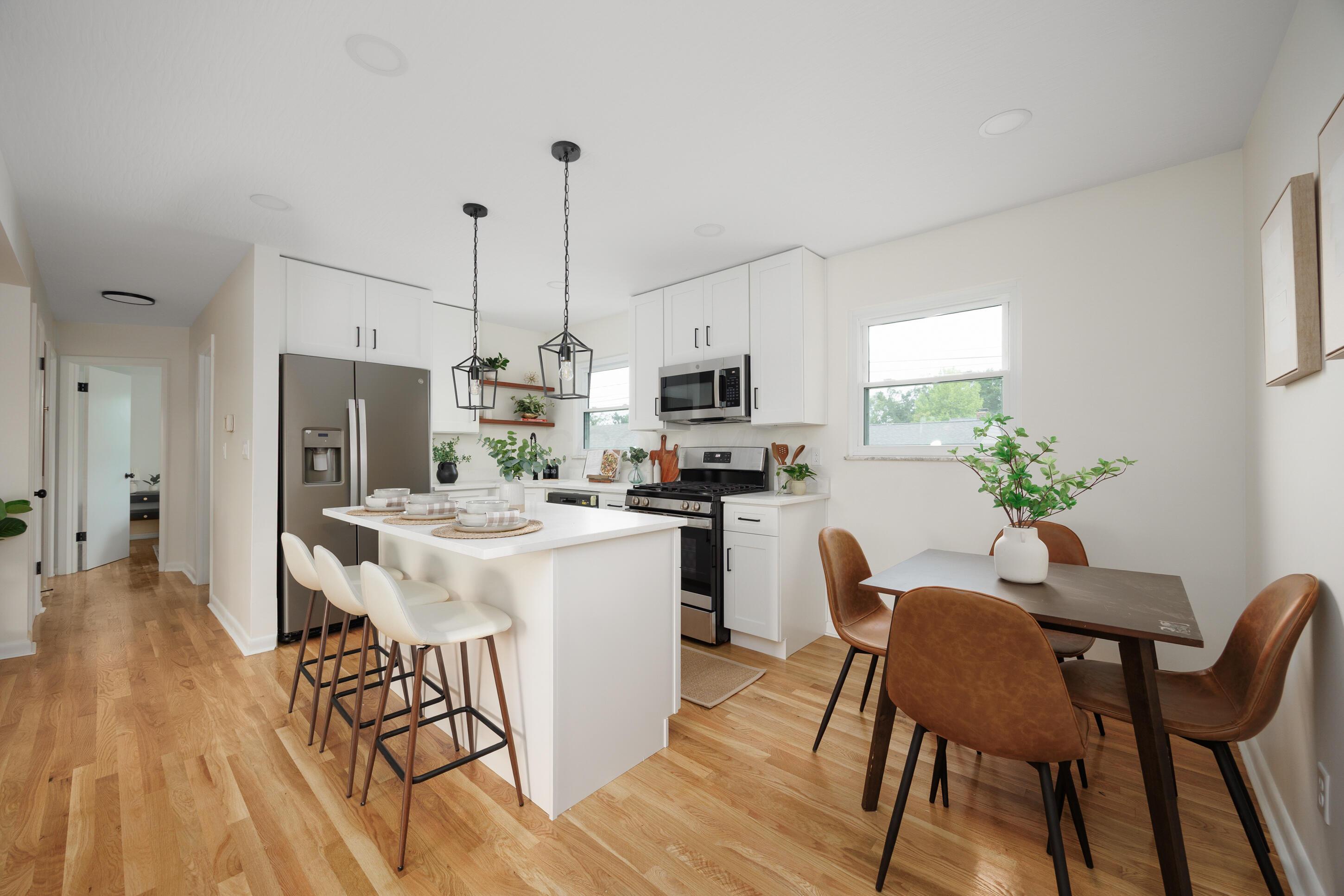 1079 Loring Road Columbus, OH 43224 - Photo 10 of 48 Kitchen