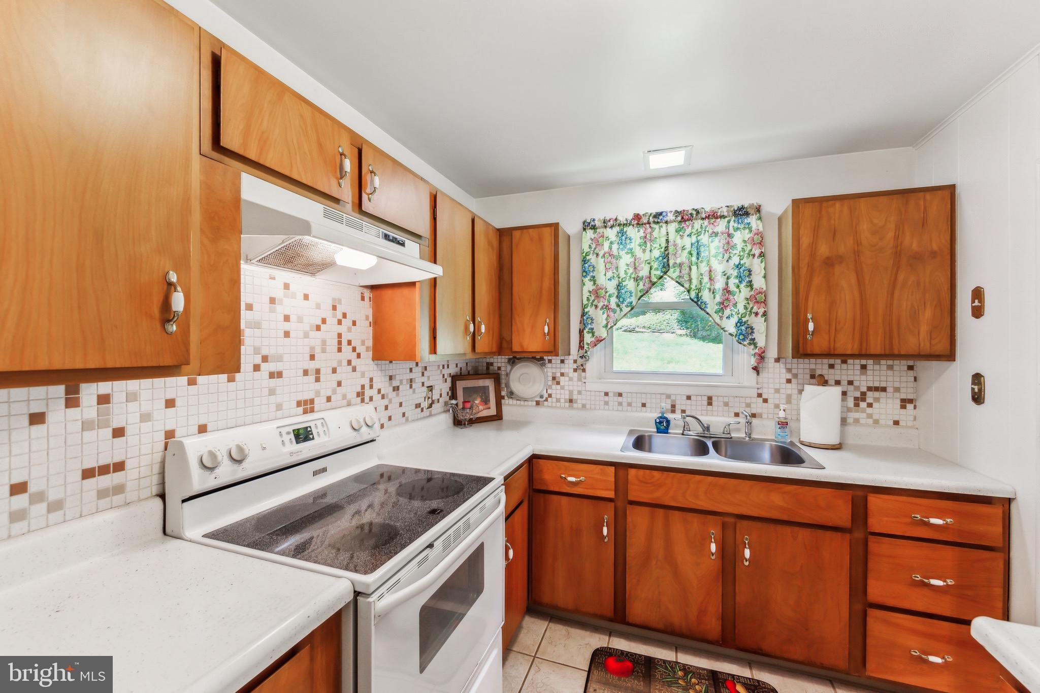 1223 Hall Road West Chester, PA 19380 - Photo 11 of 42