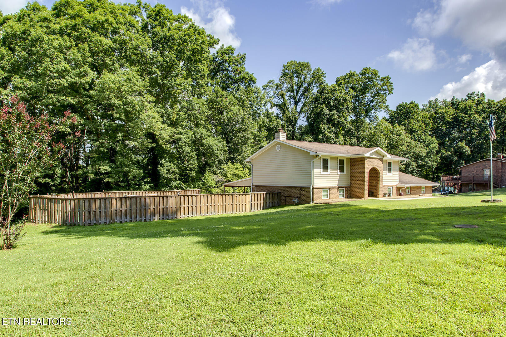 145 Van Stowe Road Harriman, TN 37748 - Photo 3 of 60 03_VanStoweRoad_145_FrontLeftPoolEnclosu