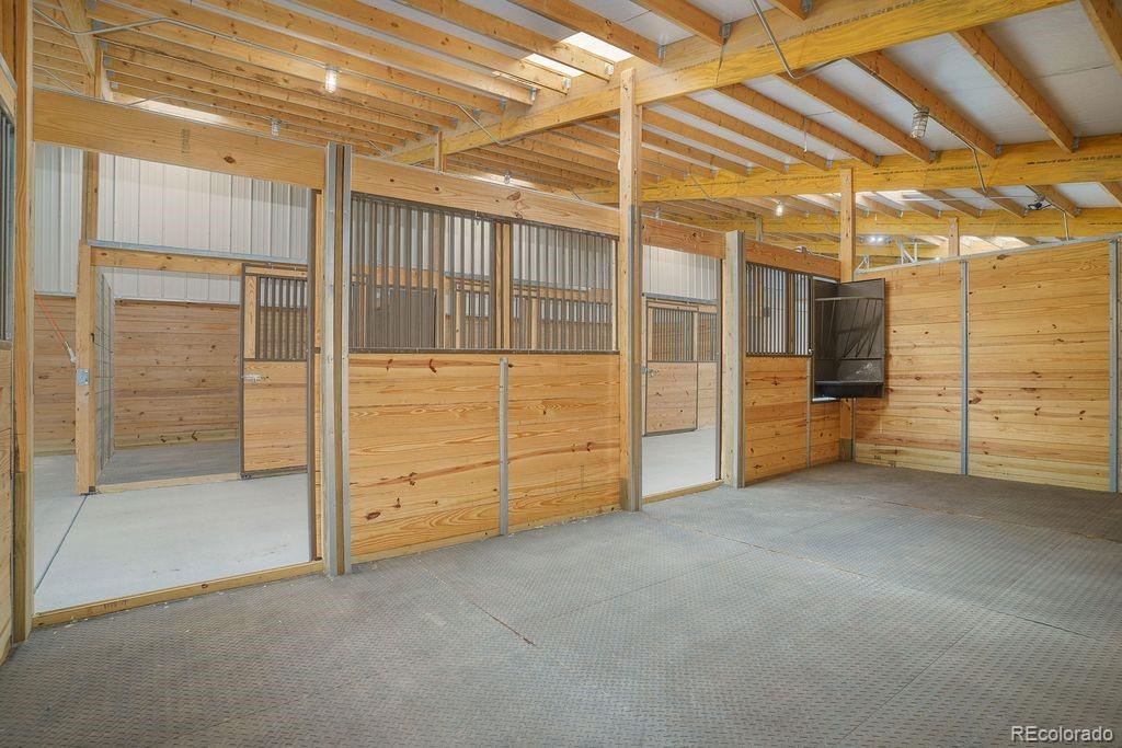850 West Fox Farm Road Larkspur, CO 80118 - Photo 17 of 50 a view of an empty room
