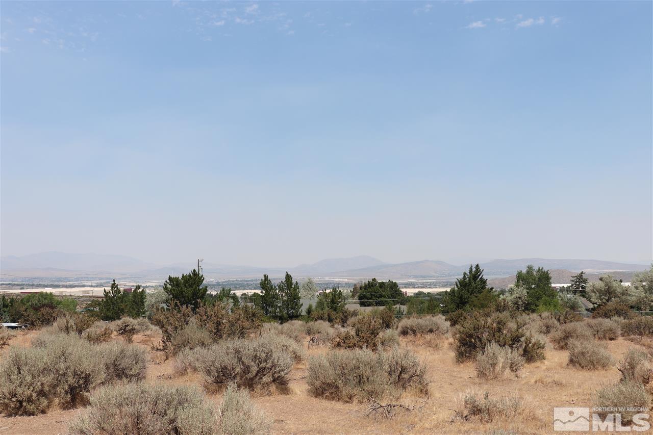 8170 Seneca Drive Reno, NV 89506 - Photo 3 of 5 Photo 3