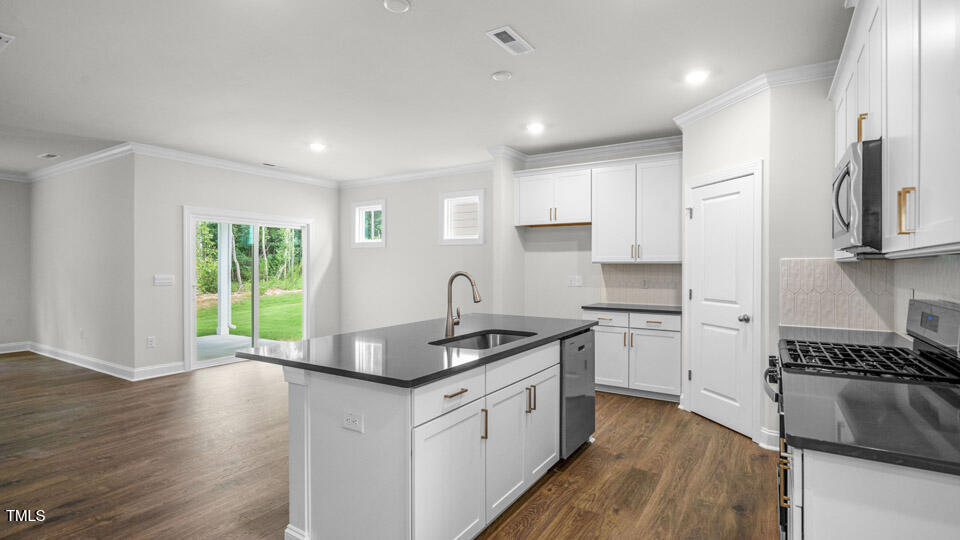 7573 Percussion Drive Apex, NC 27539 - Photo 11 of 39 Kitchen