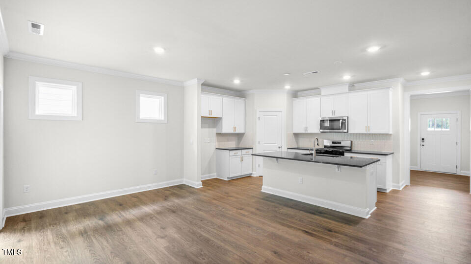 7573 Percussion Drive Apex, NC 27539 - Photo 6 of 39 Dining