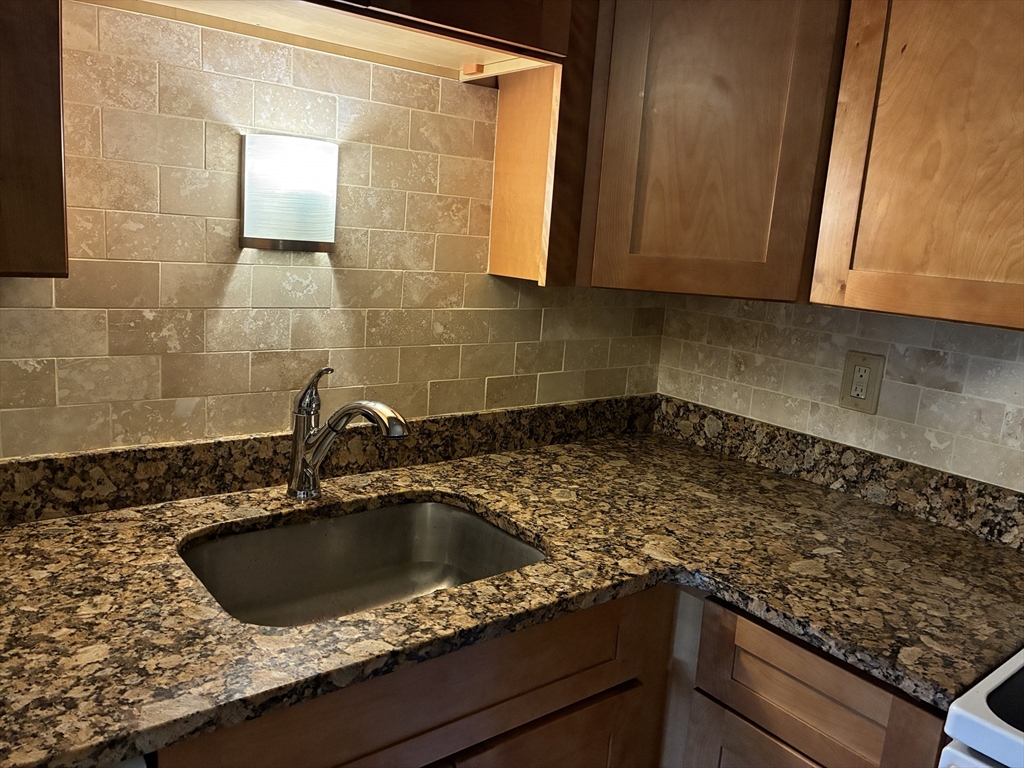 53 Swanson Court, Unit 36C Boxborough, MA 01719 - Photo 9 of 17