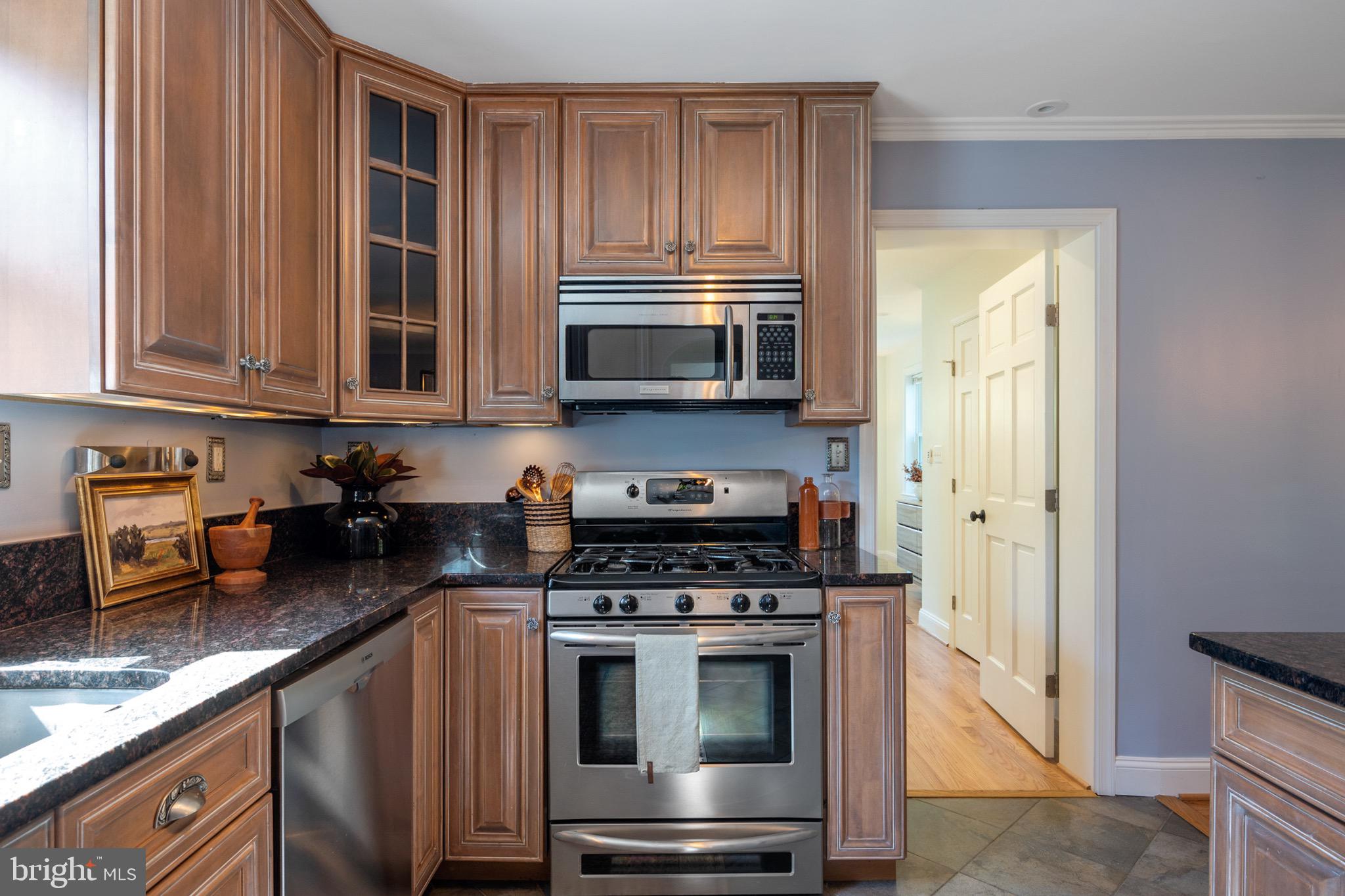 18 West Braddock Road Alexandria, VA 22301 - Photo 14 of 49