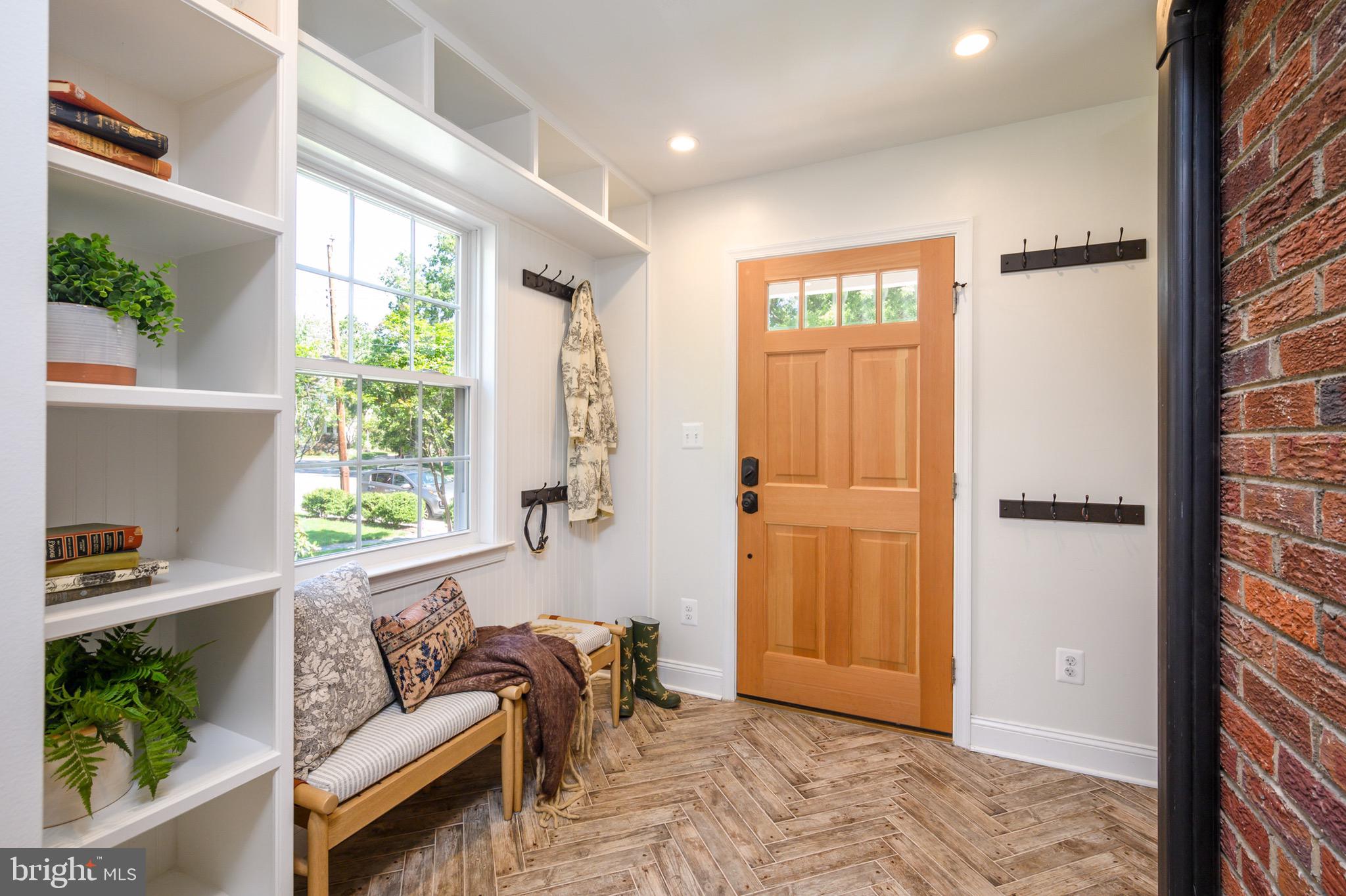 18 West Braddock Road Alexandria, VA 22301 - Photo 28 of 49 Second entrance leads to Mudroom with storage