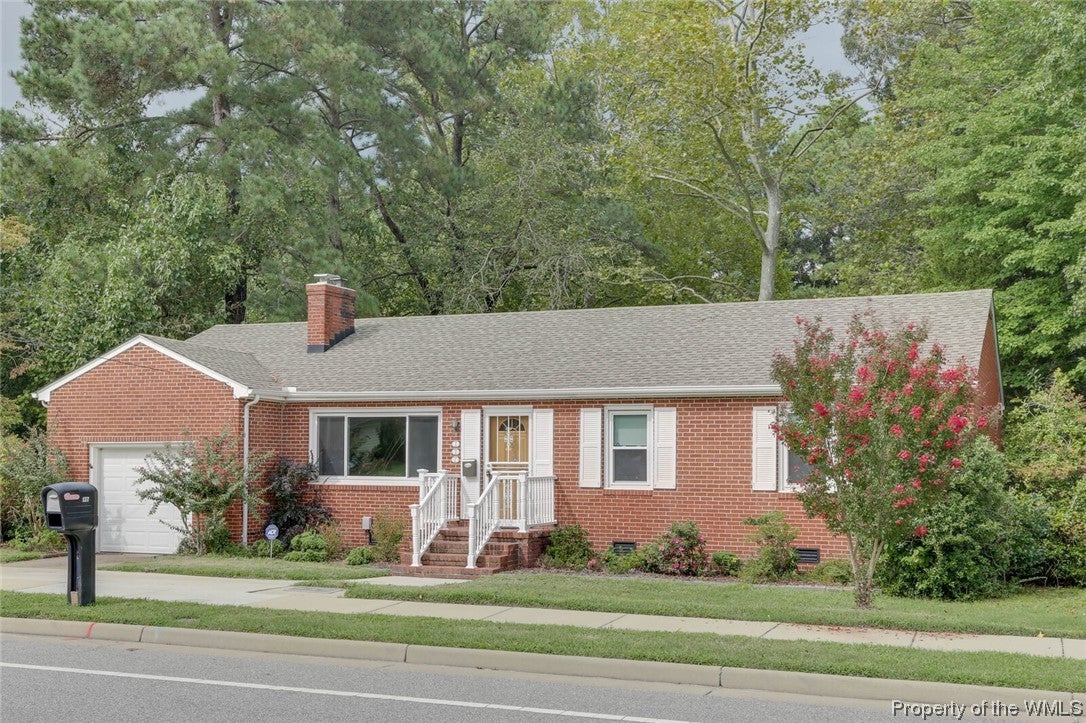 137 Saunders Road Hampton, VA 23666 - Photo 3 of 34 Gallery Image 3