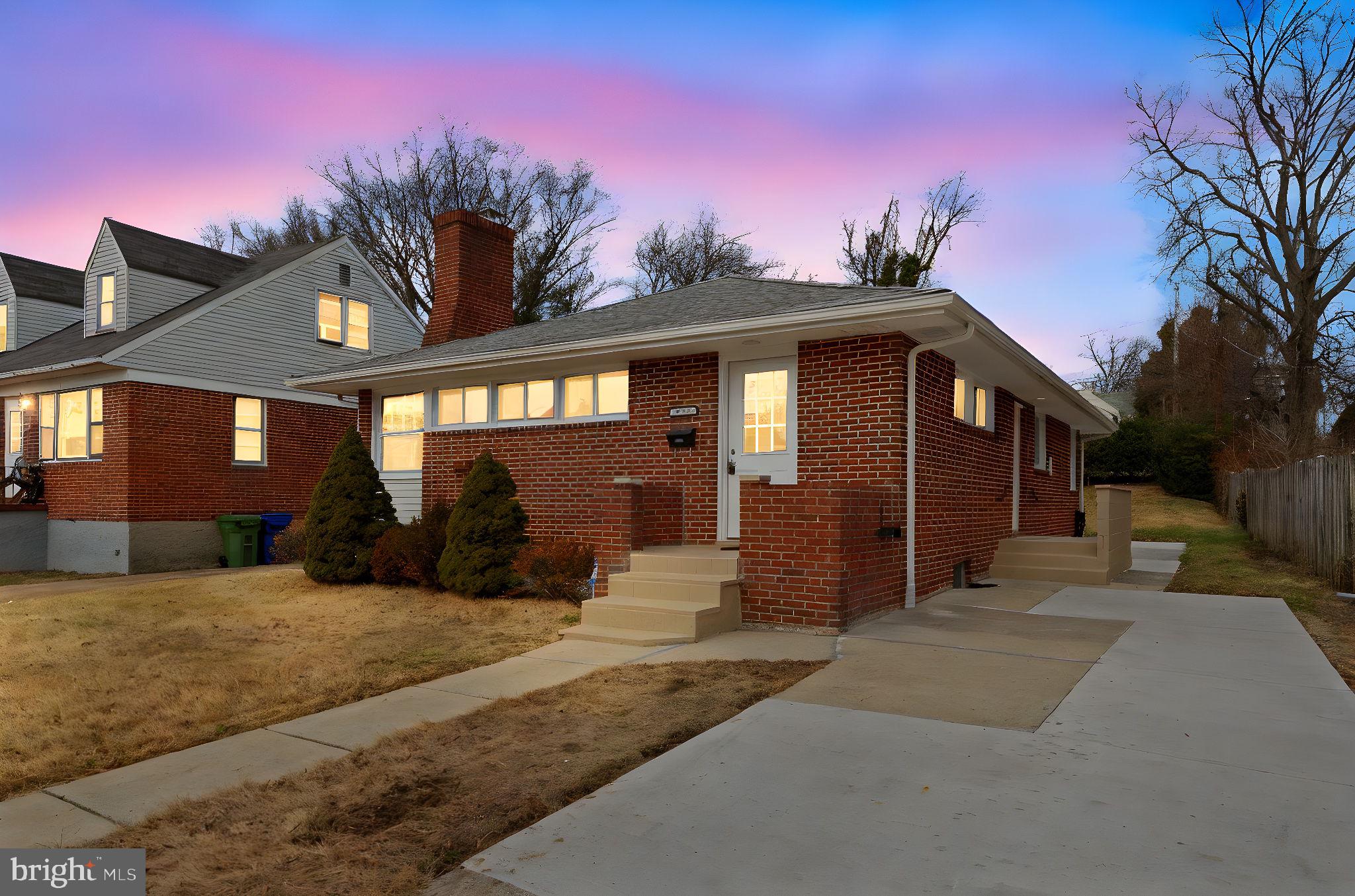 Welcome to Woodring Ave!