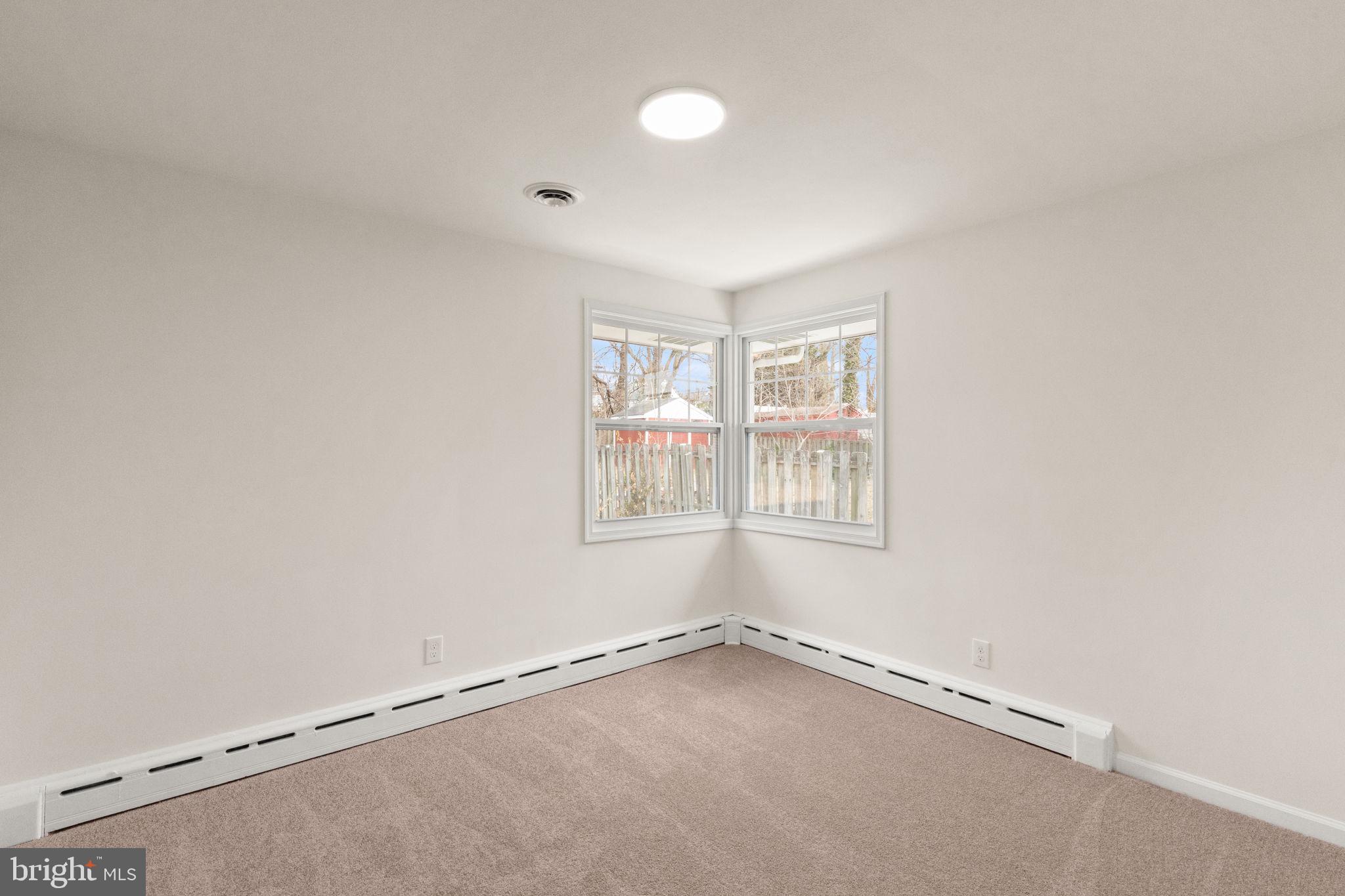 3214 Woodring Avenue Baltimore, MD 21234 - Photo 14 of 30