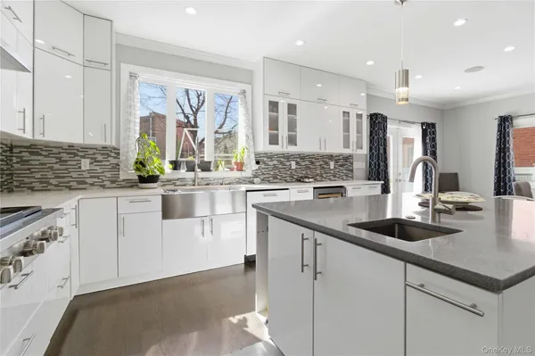 $1,600,000 | 31-12 Buell Street | East Elmhurst