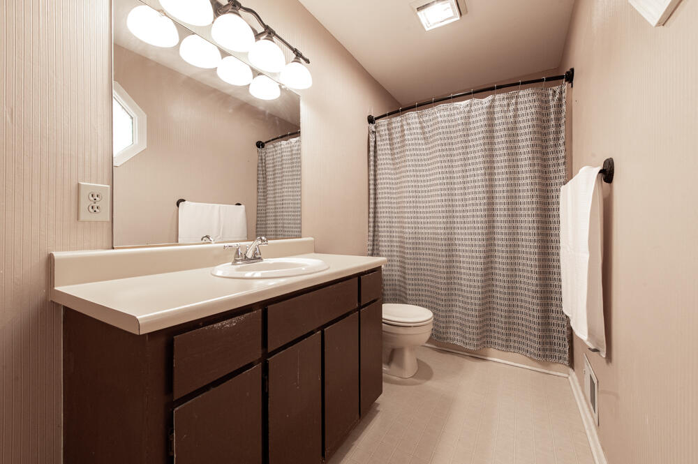 50 Bluff Pointe Way Aiken, SC 29803 - Photo 10 of 25 Owner Bathroom!