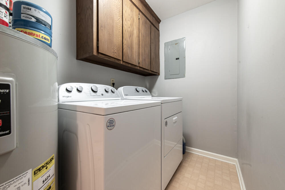 50 Bluff Pointe Way Aiken, SC 29803 - Photo 14 of 25 Laundry Room!