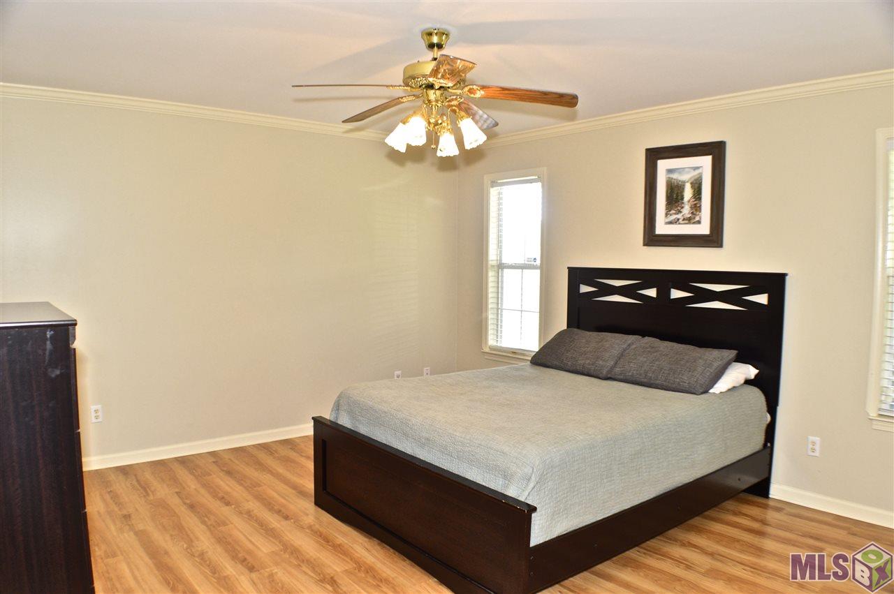 17114 Ronald Road Prairieville, LA 70769 - Photo 11 of 22 Gallery Image 11