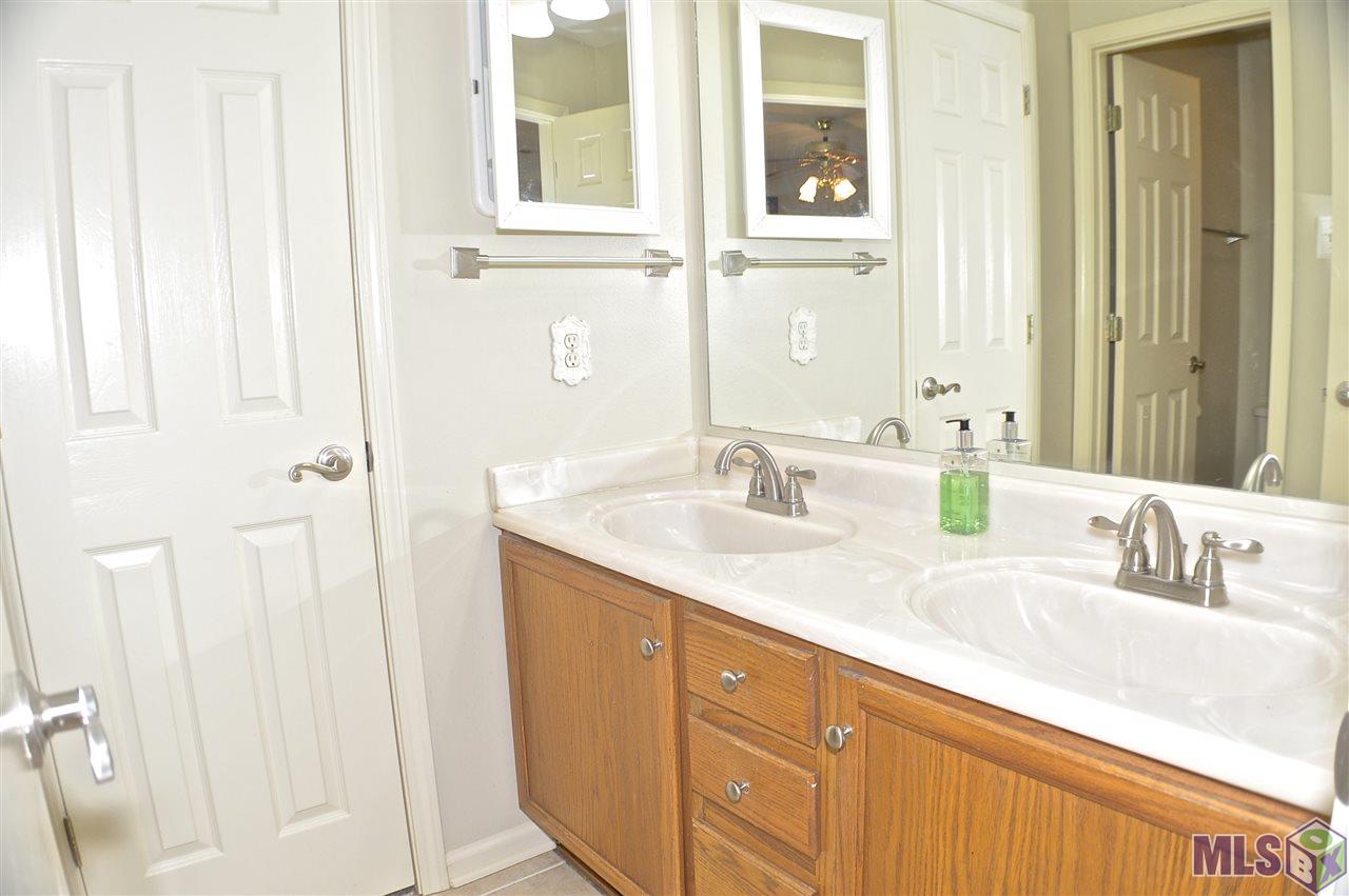 17114 Ronald Road Prairieville, LA 70769 - Photo 12 of 22 Gallery Image 12