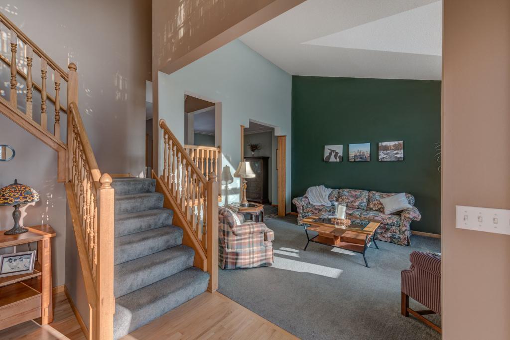 10792 Alberton Way Inver Grove Heights, MN 55077 - Photo 8 of 25 Gallery Image 8