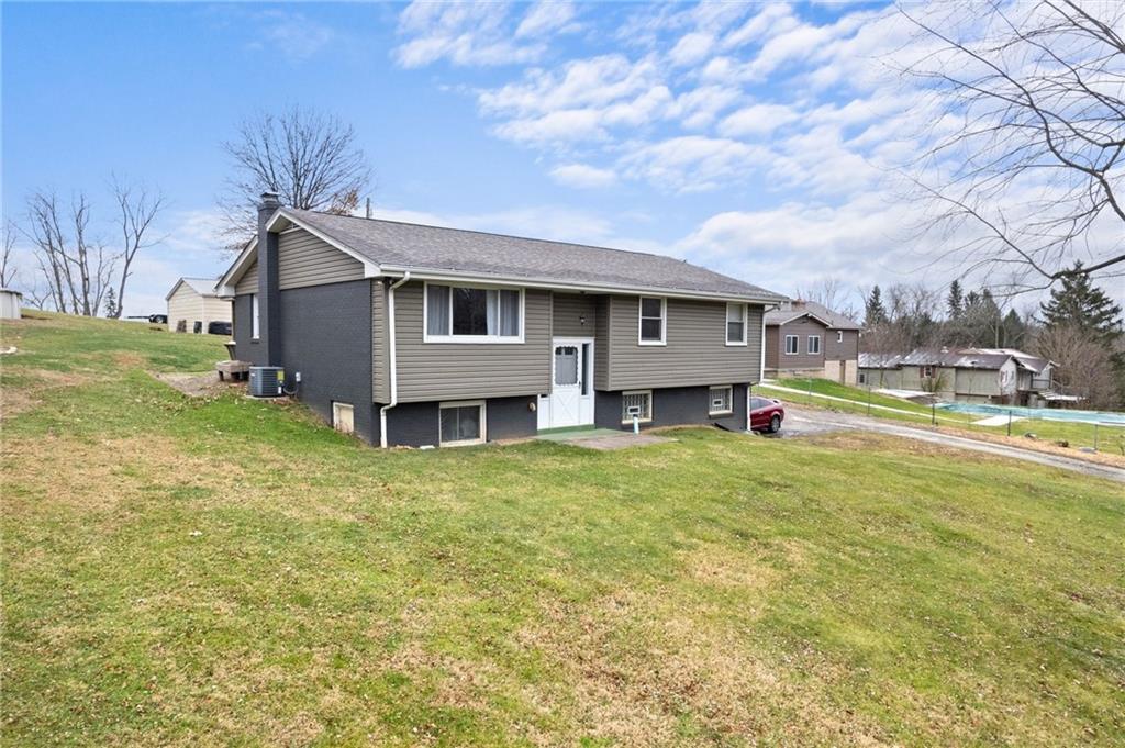 110 Yew Lane Rillton, PA 15678 - Photo 2 of 31 Gallery Image 2