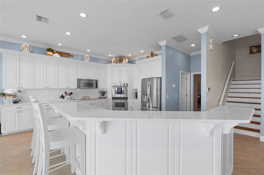 557 Johns Pass Avenue Madeira Beach, FL 33708 - Photo 7 of 49