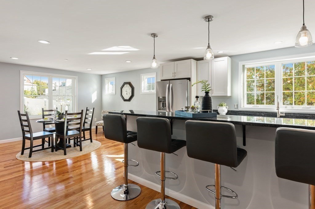 25 Glen Road, Unit 3 Swampscott, MA 01907 - Photo 8 of 27 Gallery Image 8
