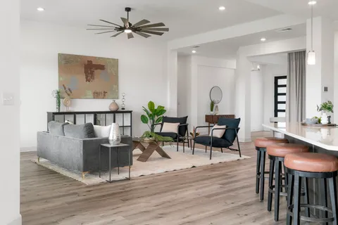 $850,000 | 312 Starfire Drive, Dripping Springs, TX 78620