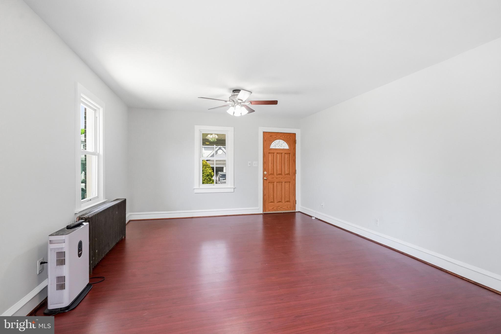 126 Tomlin Road Gibbstown, NJ 08027 - Photo 9 of 51