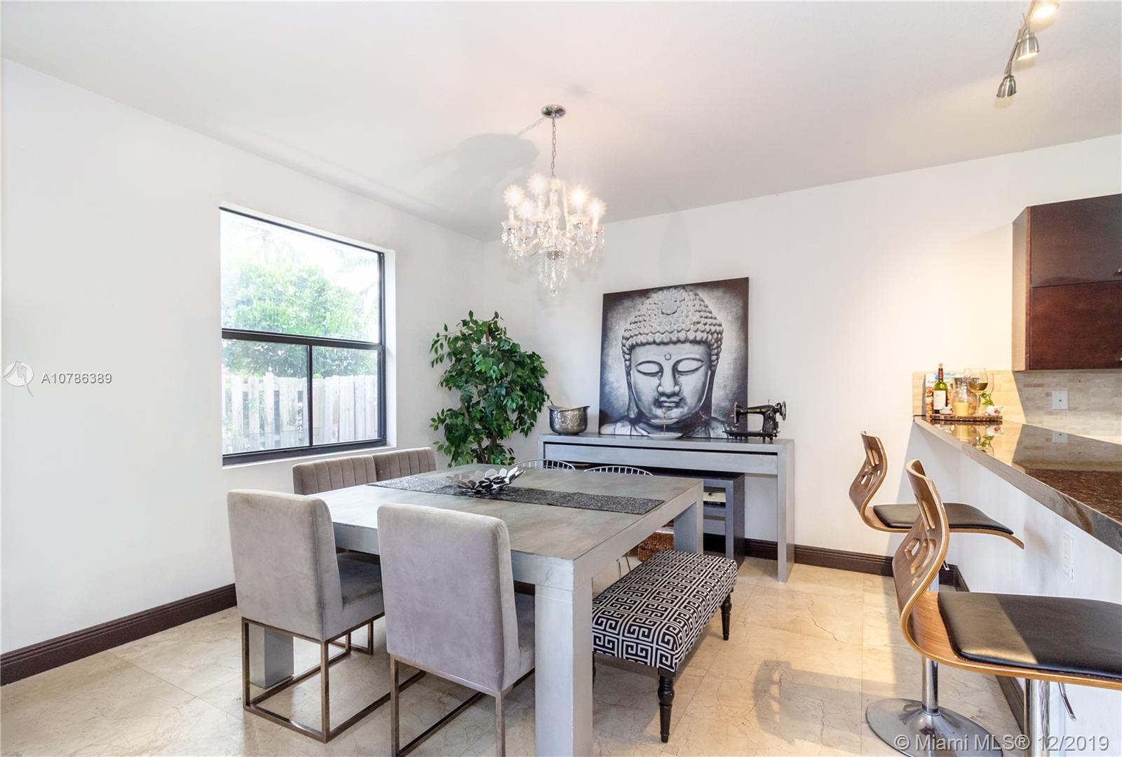 9770 Northwest 10th Street Miami, FL 33172 - Photo 6 of 17