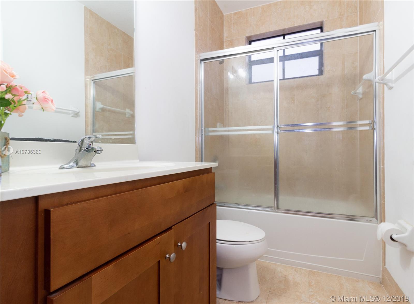 9770 Northwest 10th Street Miami, FL 33172 - Photo 9 of 17