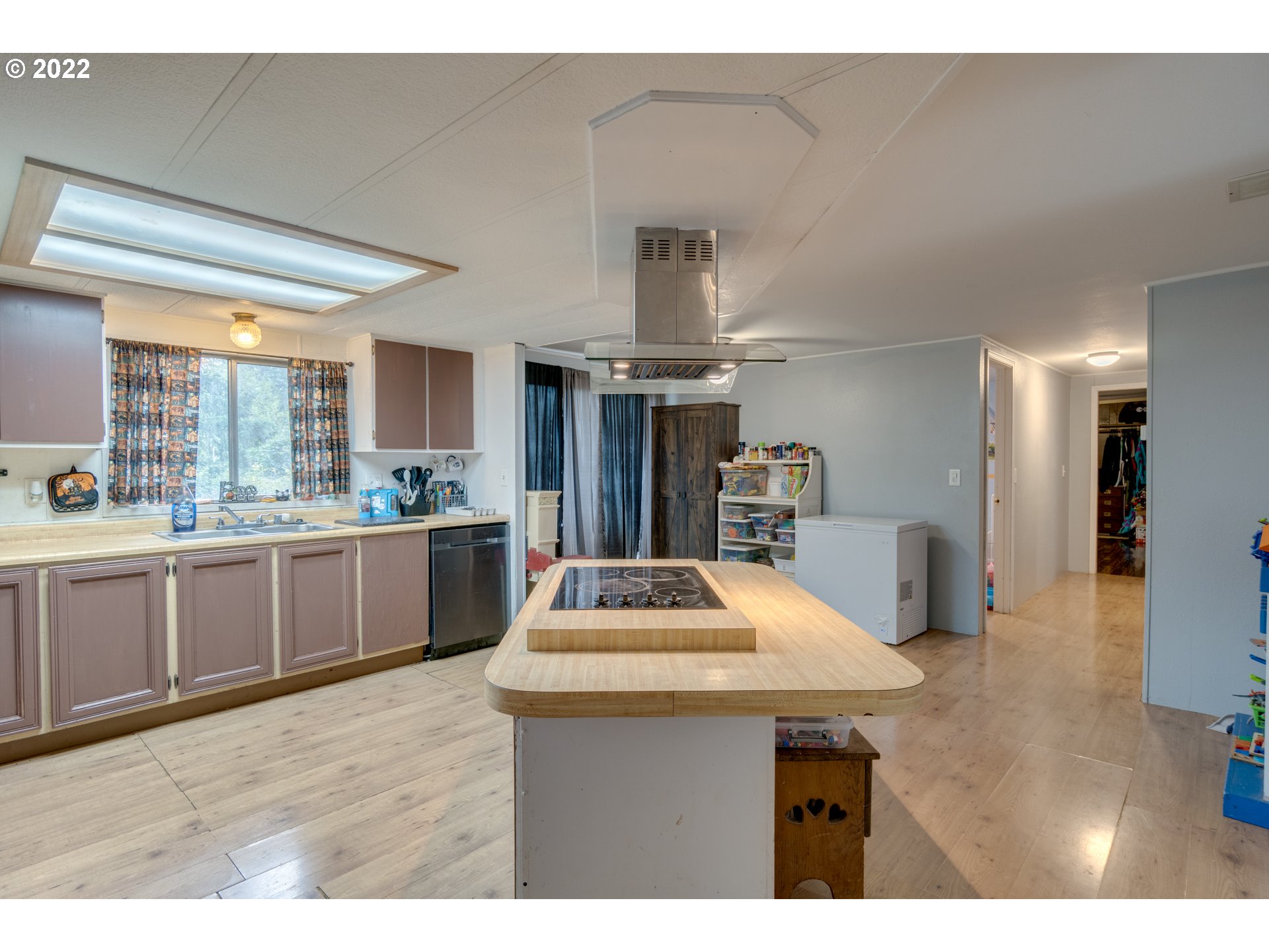 32882 Dan Cupp Road St. Helens, OR 97051 - Photo 7 of 31 Kitchen/Nook