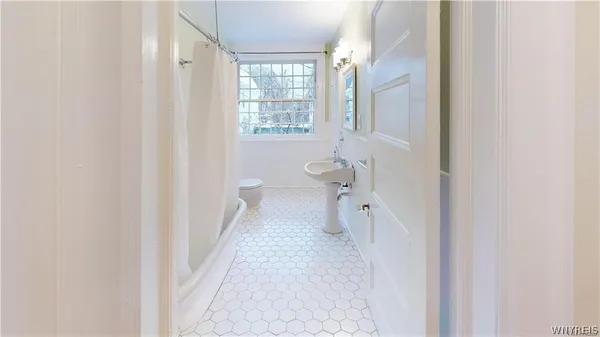 $1,300 | 222 Norwood Avenue, Buffalo, NY 14222