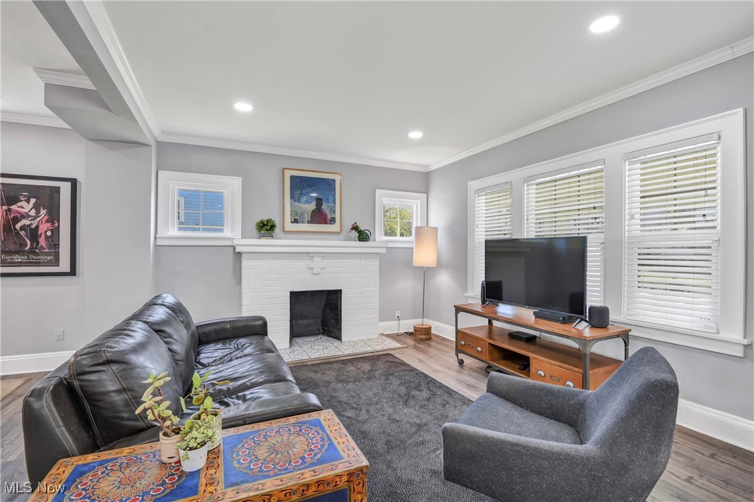 3281 Kildare Road Cleveland, OH 44118 - Photo 5 of 50 Gallery Image 5