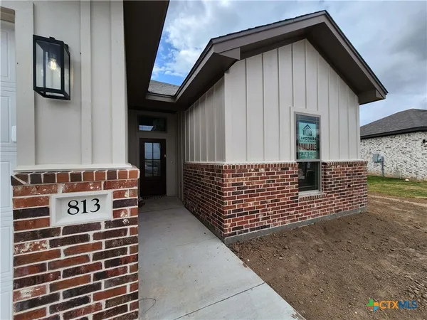 $379,000 | 813 Eagle Cross Cove, Salado, TX 76571