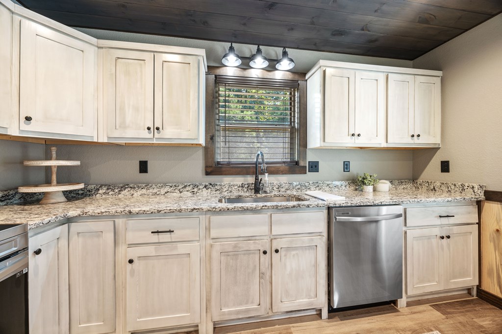 2830 Ada Street Blue Ridge, GA 30513 - Photo 8 of 30