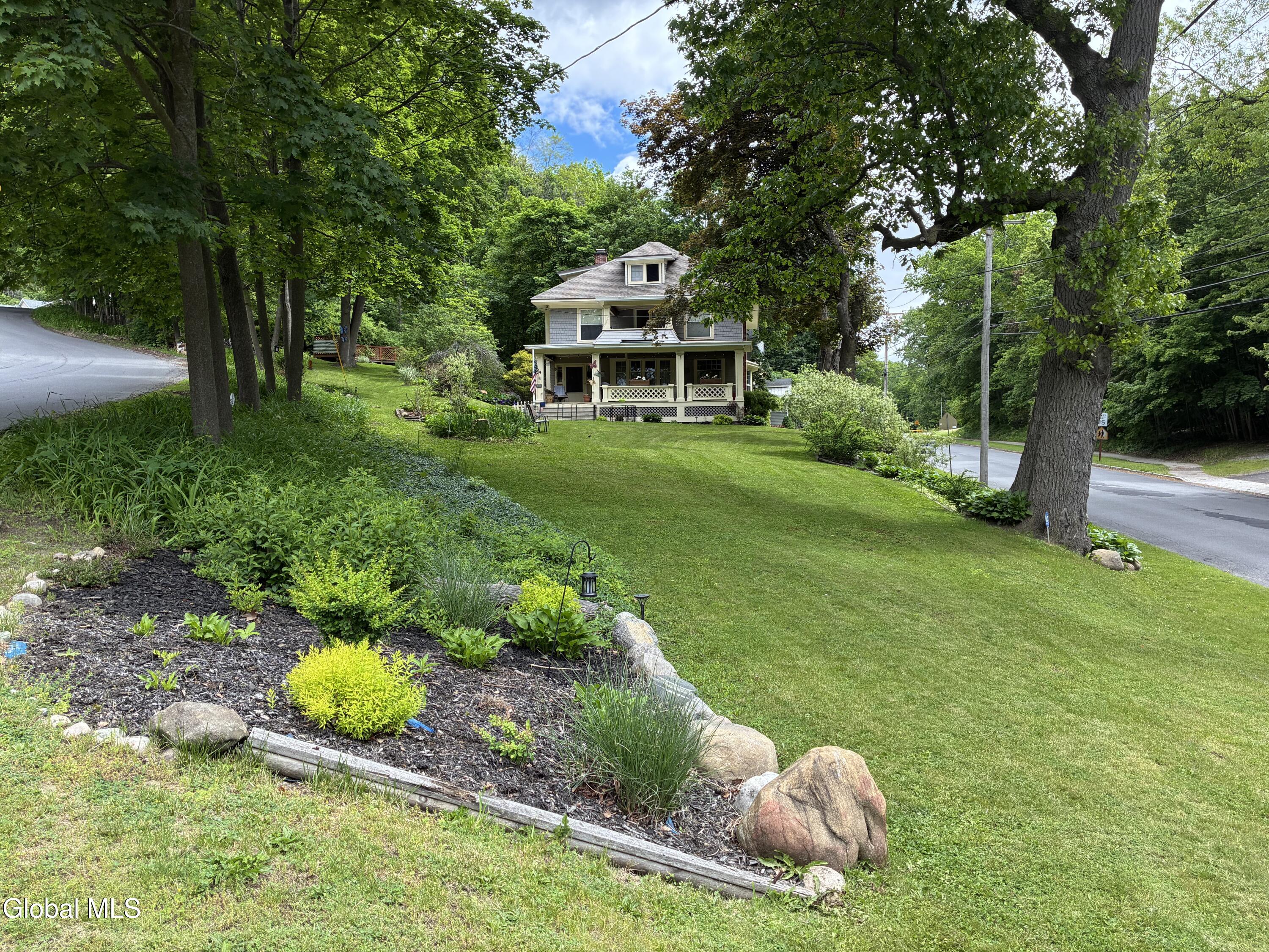 24 Northampton Road Amsterdam, NY 12010 - Photo 10 of 46 IMG_6082