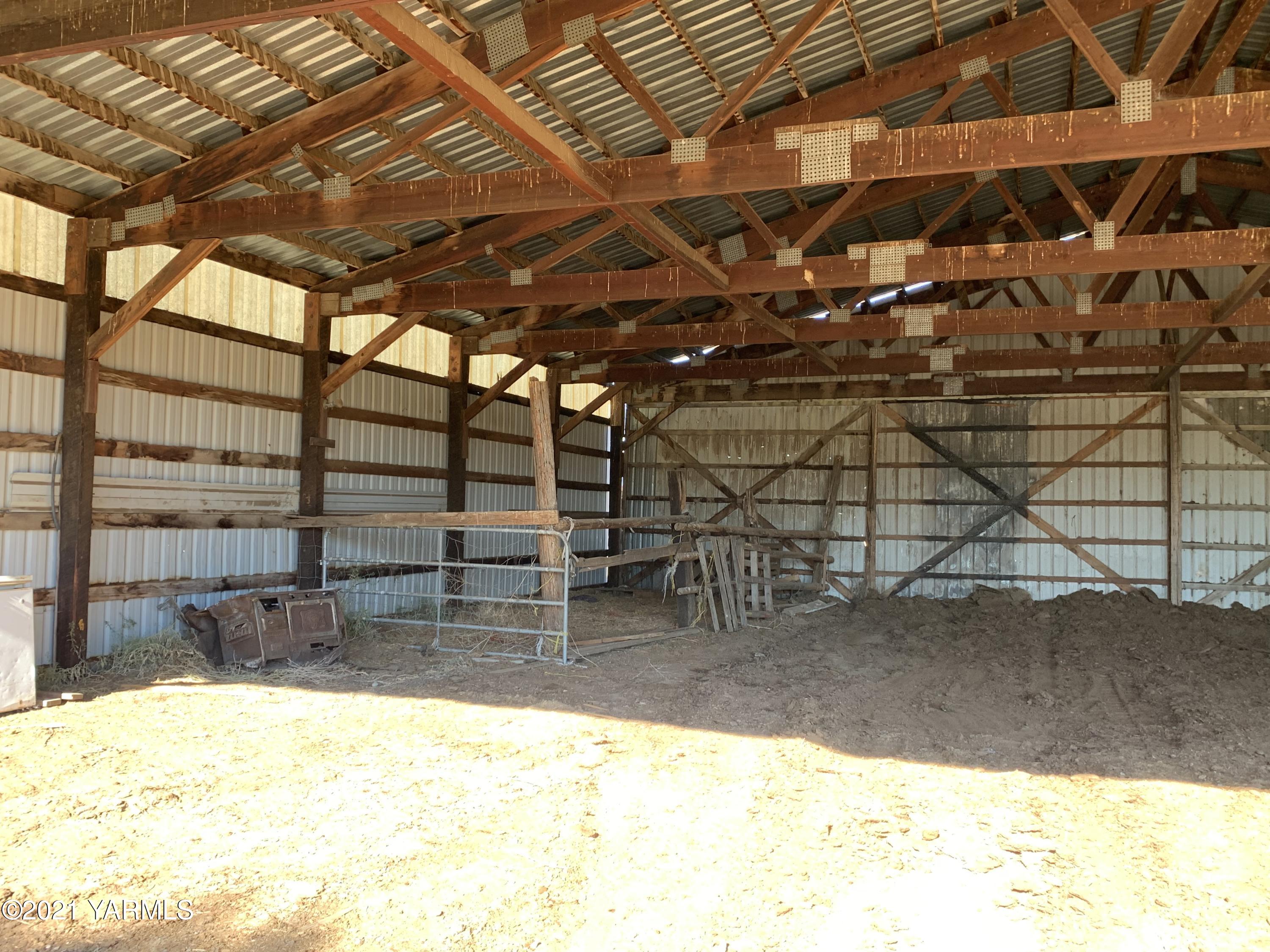 753 Wesley Road White Swan, WA 98952 - Photo 16 of 30 a view of a indoor swimming pool