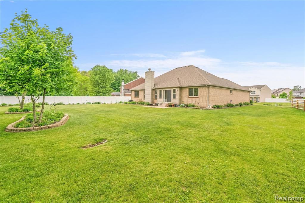109 Rabbit Run Road Carleton, MI 48117 - Photo 37 of 42