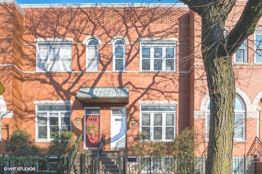 2002 West Potomac Avenue Chicago, IL 60622 - Photo 1 of 17 front view of a building