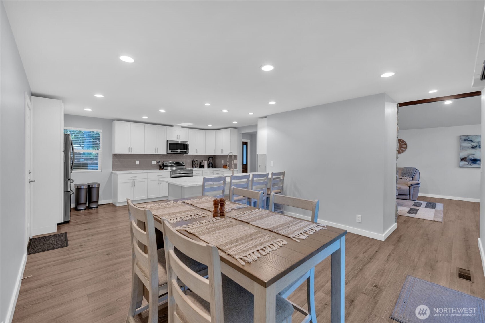 2447 Rocky Point Road Northwest Bremerton, WA 98312 - Photo 11 of 39 Gallery Image 11