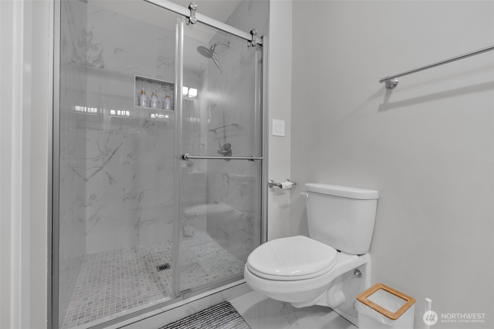 2447 Rocky Point Road Northwest Bremerton, WA 98312 - Photo 13 of 39 Gallery Image 13