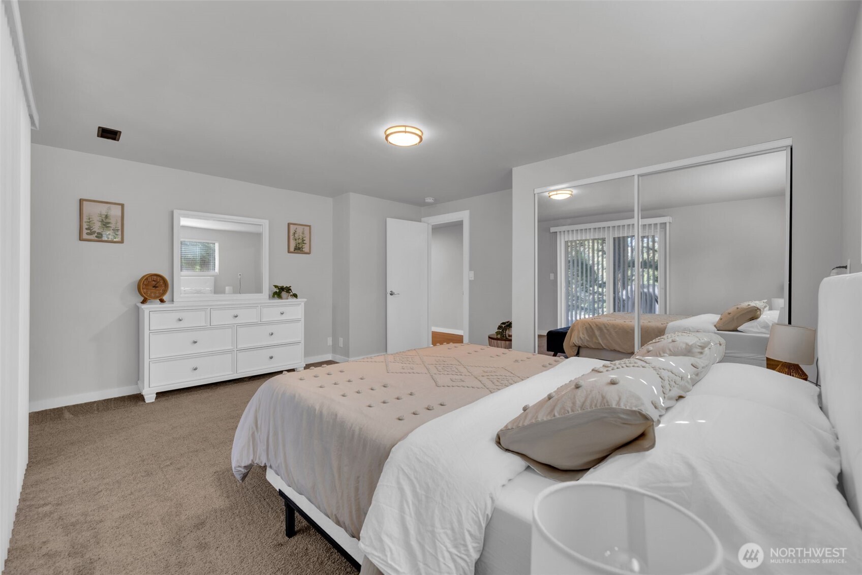 2447 Rocky Point Road Northwest Bremerton, WA 98312 - Photo 17 of 39 Gallery Image 17