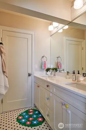 $3,150,000 | 2736 34th Avenue South, Seattle, WA 98144