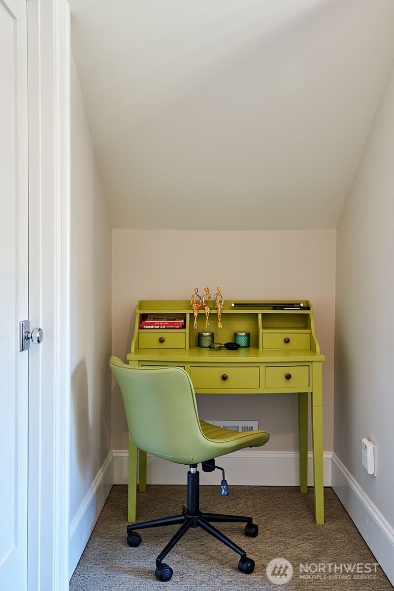 2736 34th Avenue South Seattle, WA 98144 - Photo 33 of 40